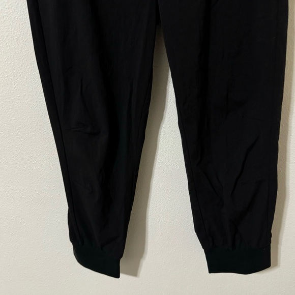 Athleta Trekkie North Crop Jogger Textured Black High Rise Zip Pockets-6 - Picture 5 of 9